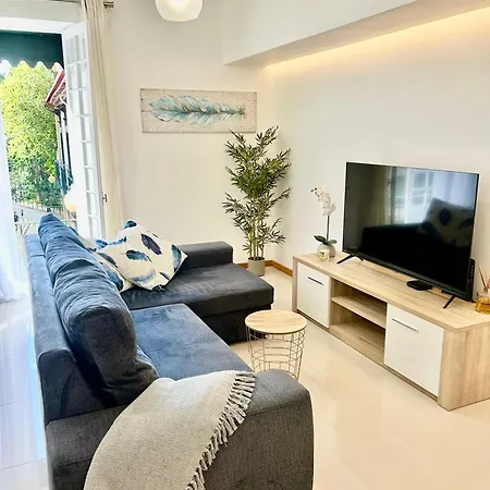 Carreira Solar By Ola Madeira * Funchal (Madeira)